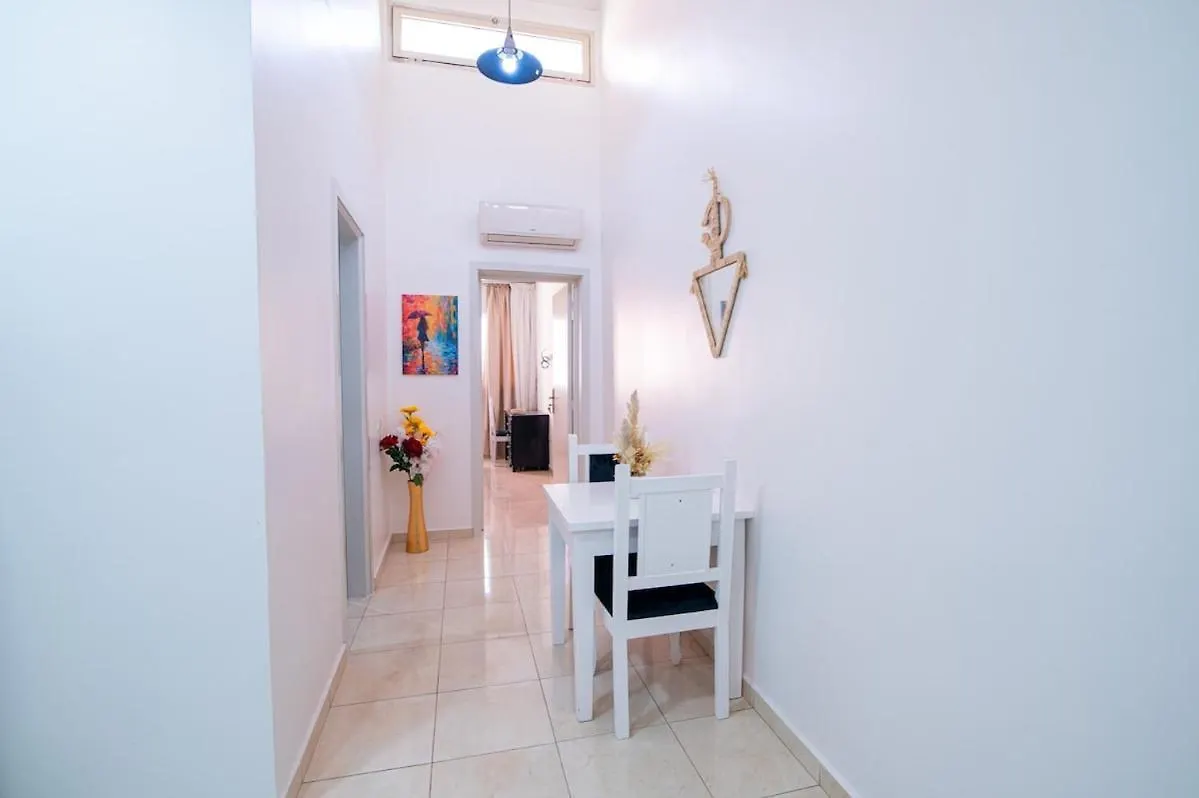 Steps From Top Attractions Apartement In Agadir Center