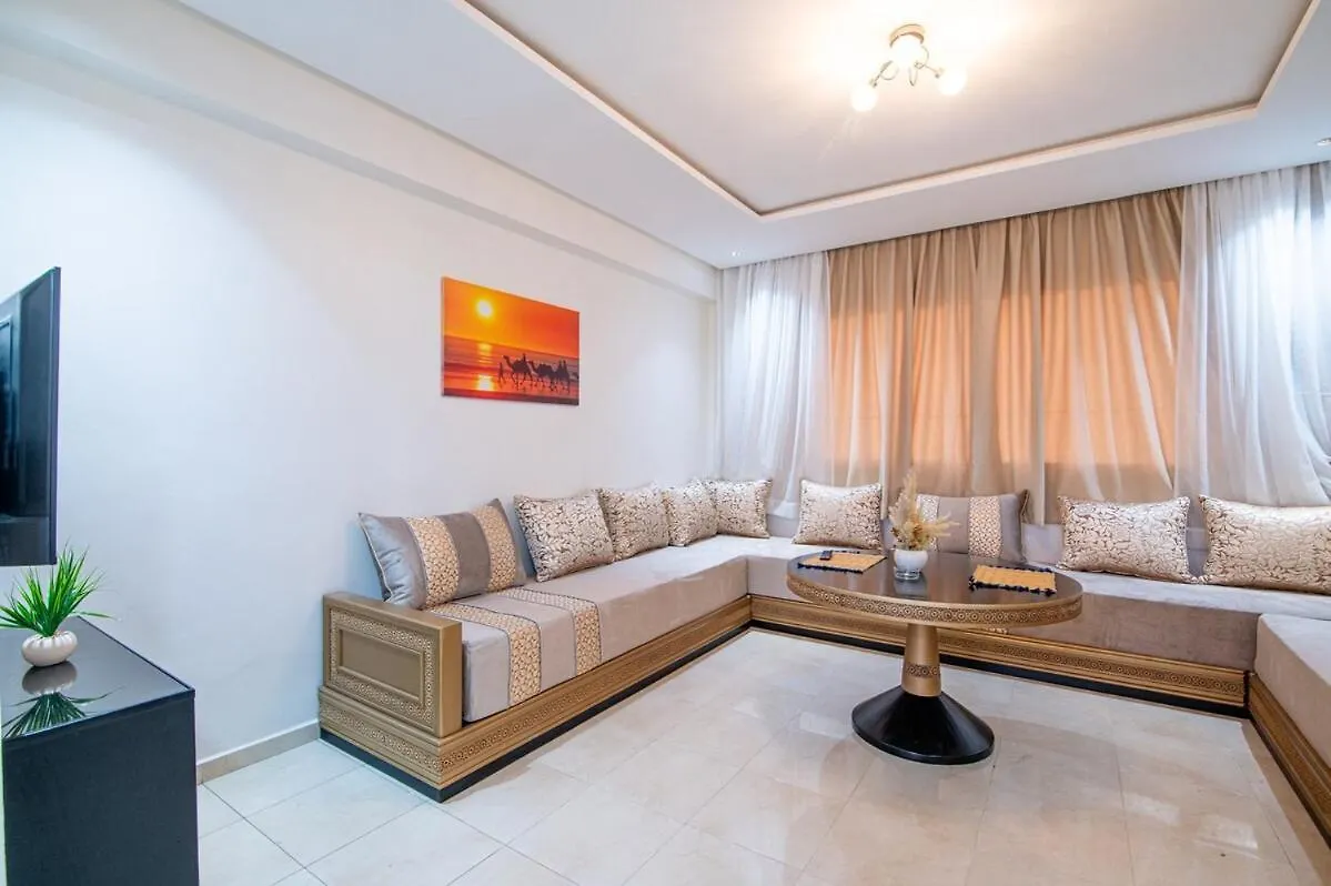 Steps From Top Attractions Apartement In Agadir Center Апартаменты